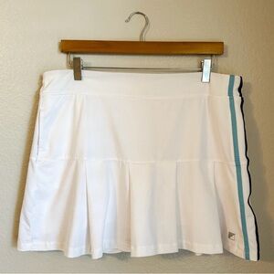 Bette & Court White with Blue Stripes Pull On UPF 50 Activity Skort, Size Large